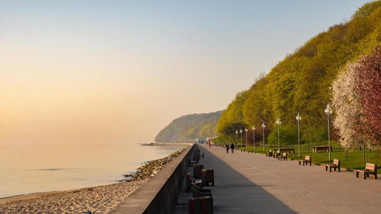 Plac Unii - Baltic Sands Premium Apartments グディニャ エクステリア 写真
